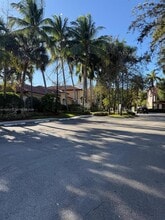 6598 W Sample Rd in Coral Springs, FL - Building Photo - Building Photo