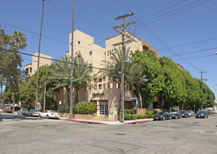 La Ventana Apartments in Los Angeles, CA - Foto de edificio - Building Photo