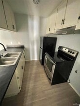 12 Westgate Dr in Weslaco, TX - Building Photo - Building Photo