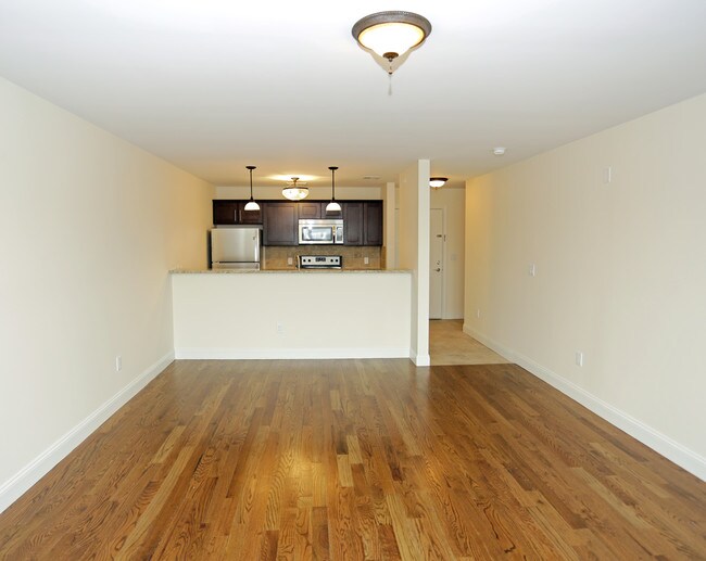 115Bruen in Newark, NJ - Building Photo - Interior Photo
