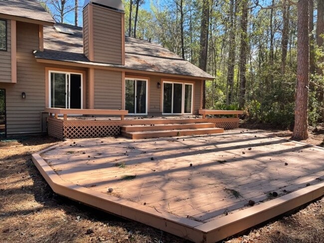 25 Honey Locust Cir in Hilton Head Island, SC - Building Photo - Building Photo