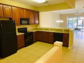 2865 Polana St in Orlando, FL - Building Photo - Building Photo