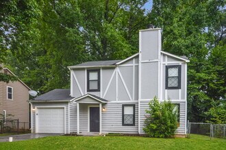 5438 Farmview Close in Stone Mountain, GA - Building Photo - Building Photo