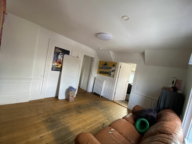 26 Ashford St, Unit 2 in Boston, MA - Foto de edificio - Building Photo