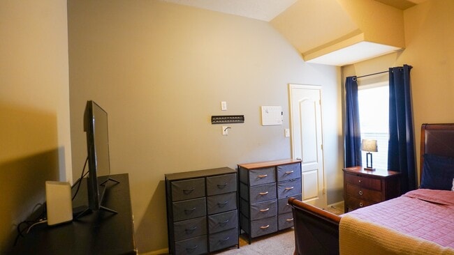 2109 Mooncrest Dr in Houston, TX - Building Photo - Building Photo