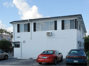 5141 NE 18th Ave in Fort Lauderdale, FL - Building Photo - Building Photo