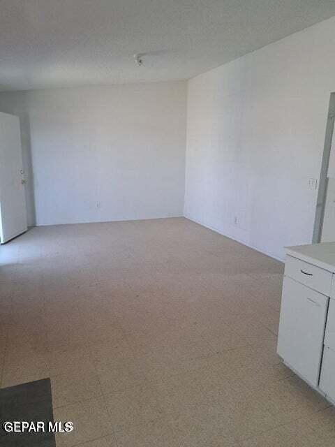 623 NE Davis St in Fabens, TX - Building Photo - Building Photo