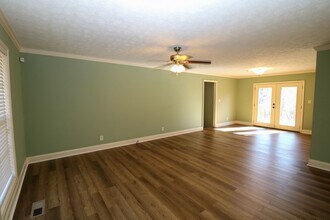 245 Hazelwood Dr in Pell City, AL - Building Photo - Building Photo