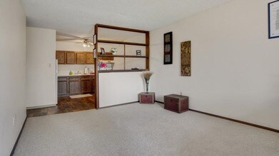 Carlton Park in Prince Albert, SK - Building Photo - Interior Photo