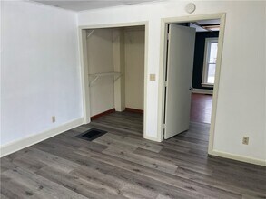 7 Wells Ave in Oneonta, NY - Building Photo - Building Photo