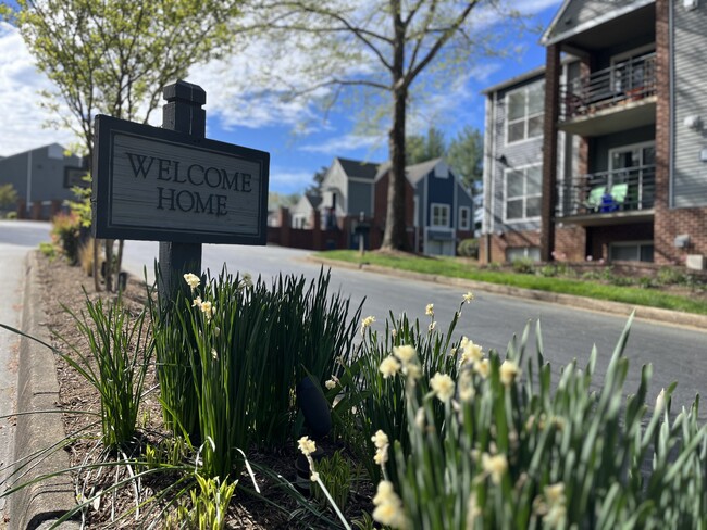 Barclay Place in Charlottesville, VA - Foto de edificio - Building Photo