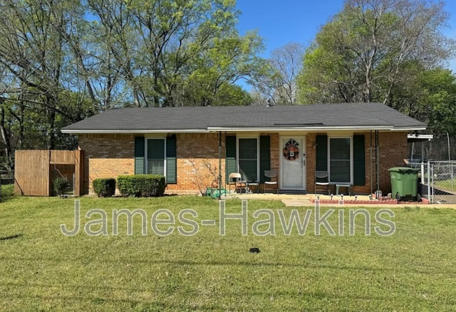 property at 707 Golden Gate Dr