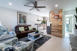 400 S Atlantic Ave in Cocoa Beach, FL - Building Photo