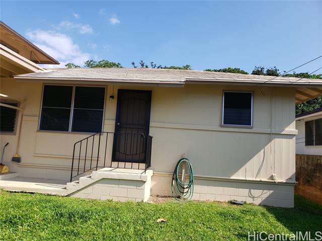 property at 3315 E Manoa Rd