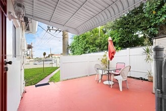 4500 NW 5th St in Miami, FL - Building Photo - Building Photo