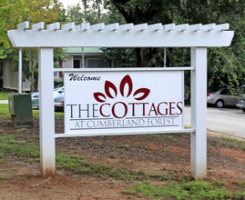 The Cottages at Cumberland Forest in Tallahassee, FL - Foto de edificio - Building Photo