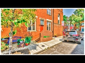 148 E Clement St in Baltimore, MD - Building Photo
