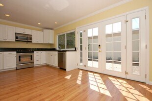 2606 Via Astuto in Carlsbad, CA - Building Photo