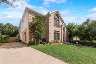 8209 Shoshoni Dr in Arlington, TX - Building Photo - Building Photo