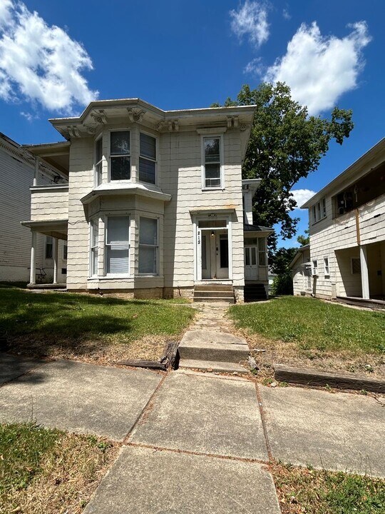 212 Tinkler St in Lafayette, IN - Foto de edificio