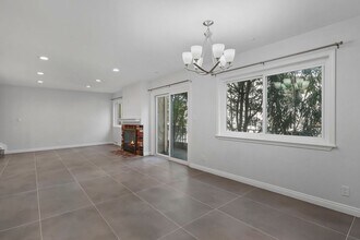 6145 Whitsett Ave, Unit 3 in North Hollywood, CA - Foto de edificio - Building Photo