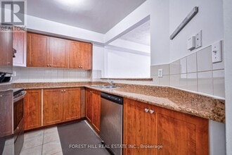 400 McLevin Ave in Toronto, ON - Building Photo - Building Photo