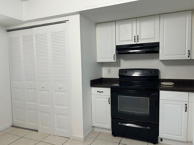 25 Abbey Ln in Delray Beach, FL - Building Photo - Building Photo