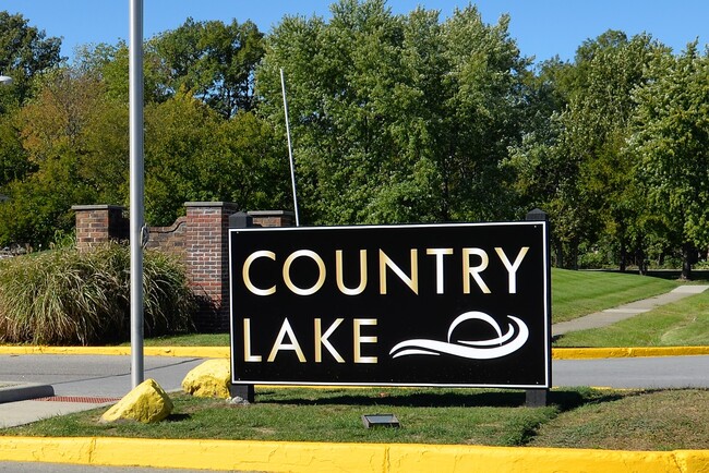 Country Lake Townhomes photo'