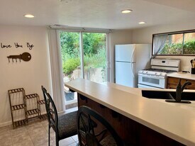 979 Manchester Rd in Kaysville, UT - Building Photo