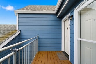 17580 NW Springville Rd in Portland, OR - Building Photo - Building Photo