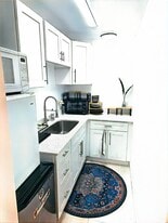 903 SE 14th St, Unit Studio in Fort Lauderdale, FL - Building Photo