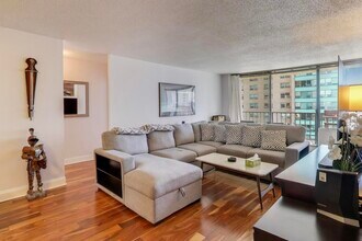 3150 N Sheridan Rd in Chicago, IL - Building Photo - Building Photo