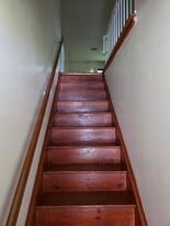 285 Village Ct in Kingston, NY - Building Photo