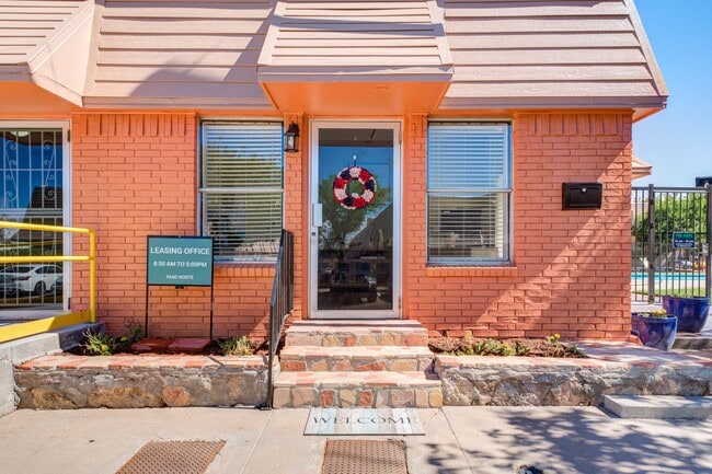 Paso Norte Apartments in El Paso, TX - Foto de edificio - Building Photo