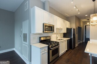 1108 Milton Terrace SE in Atlanta, GA - Building Photo - Building Photo