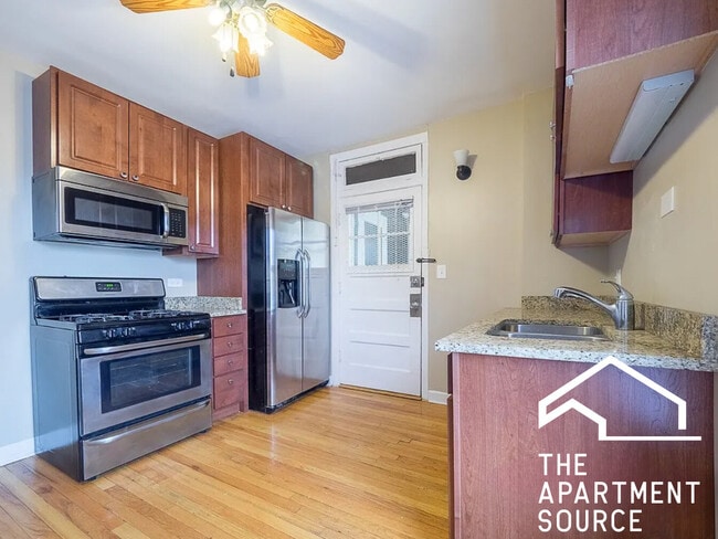4856 N Leavitt St, Unit S2