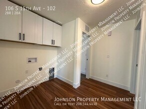 106 S 15th Ave in Caldwell, ID - Foto de edificio - Building Photo