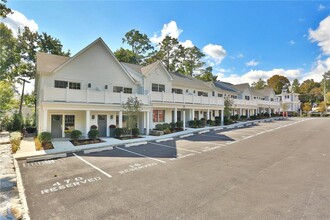 470 Main St in Armonk, NY - Building Photo - Building Photo