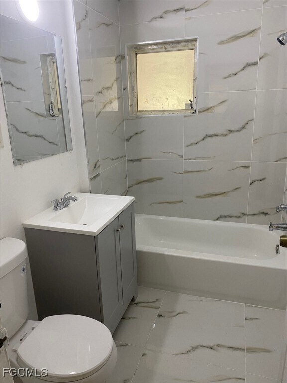 18 Westminster St N in Lehigh Acres, FL - Building Photo - Building Photo