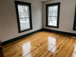 145 South St, Unit 202 in Biddeford, ME - Building Photo - Building Photo