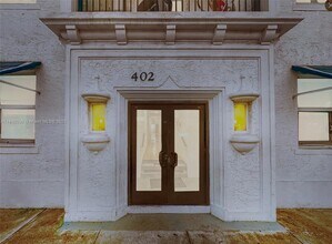 402 NW 12th Ave in Miami, FL - Building Photo - Building Photo