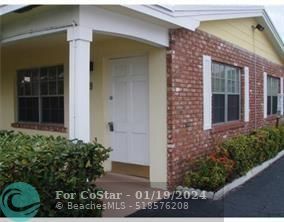 4540 Bougainvilla Dr, Unit 9 in Lauderdale-by-the-Sea, FL - Building Photo - Building Photo