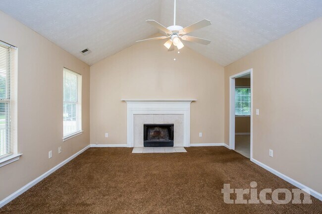 100 5 Oaks Dr in Covington, GA - Building Photo - Building Photo