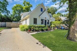 26 3rd St in Rumson, NJ - Building Photo - Building Photo