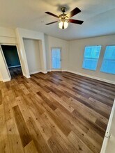 41685 Woodridge Ave in Murrieta, CA - Foto de edificio - Building Photo