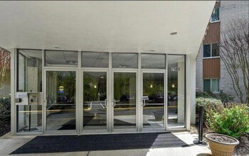 7505 Democracy Blvd, Unit 114 in Bethesda, MD - Building Photo - Building Photo