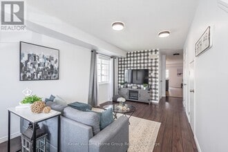 35 Mountford Dr in Guelph, ON - Building Photo - Building Photo