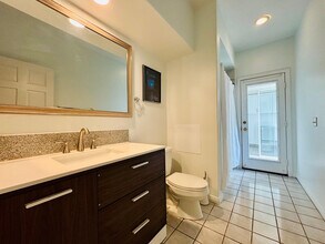 318 Sugar Loaf Dr in Palmdale, CA - Foto de edificio - Building Photo