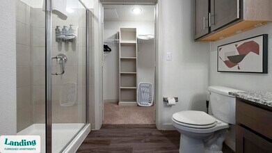 2825 Main St in Buda, TX - Foto de edificio - Building Photo