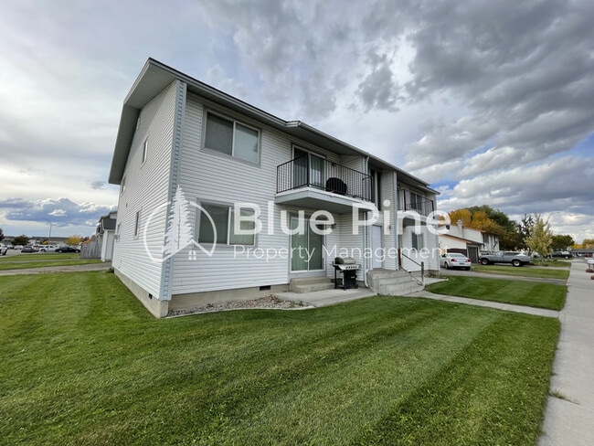 property at 678 Foster Dr